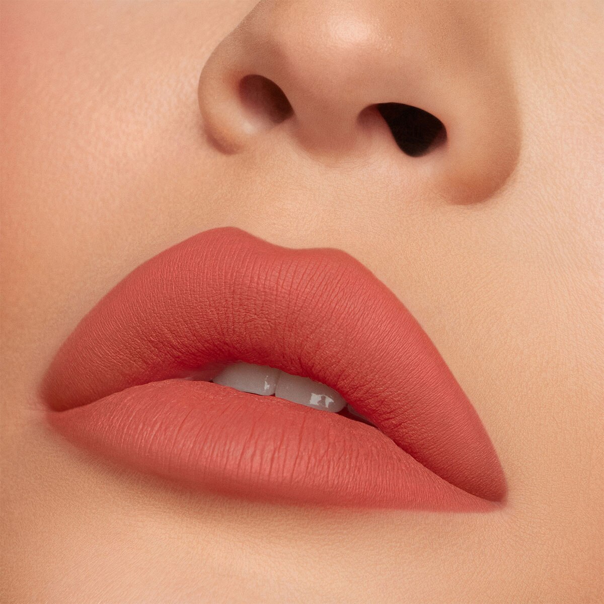 KYLIE COSMETICS MATTE LIP KIT (KIT PARA LABIOS)